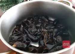 Illustration of how to make cold fungus 1