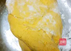 Illustration of how to make pumpkin cake 2