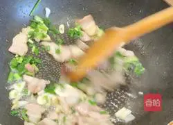 Illustration of how to make braised beans and noodles 5