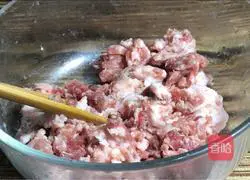 Illustration of how to boil steamed dumplings 1