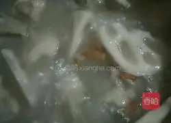 Lotus root and pork ribs soup recipe 4