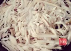 Stir-fried king oyster mushrooms Meat recipe illustration 3