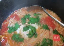 Illustration of how to make tomato and egg noodles 19