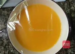 Illustration of how to make egg custard 4
