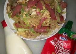 Illustration of how to make fried cold noodles 7