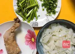 Illustration of how to make asparagus and chicken skin stuffed with chicken soup 6