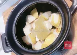 Illustration of how to make snow pear stewed with rock sugar 5
