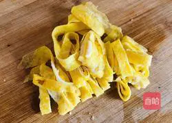 Illustration of how to make cabbage and vermicelli soup 6