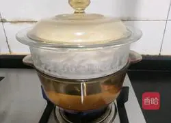 Illustration of how to make salted egg yolk and pork floss siomai 4