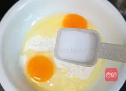 Illustration of how to make ham and egg cake 6