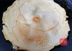 Illustration of how to make bacon and egg pancakes 8