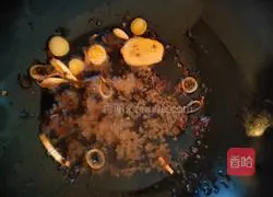 Illustration of how to make hot pot chicken noodle soup 8