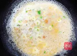 Illustration of how to make crab roe, pea sprouts and tofu soup 11