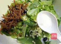 Illustration of how to make cold lettuce 8