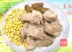 Soybean and Bitter Melon Pork Ribs Soup Recipe Illustration 3