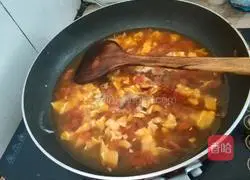 Illustration of how to make tomato and egg soup powder 7