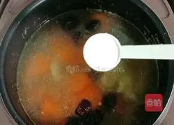 Sea Coconut Carrot Chicken Soup Recipe Illustration 11