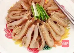 Illustration of how to dip tripe in sauce (Lantern Festival on the 15th day of the first lunar month) 1