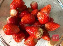 Strawberry milkshake recipe 1