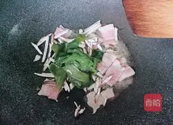 How to make kelp and tofu soup Illustration 7