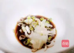 Illustration of how to make scallion oil noodle soup 3