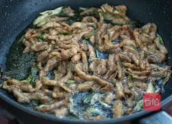 Illustration of how to make fried rice noodles 10