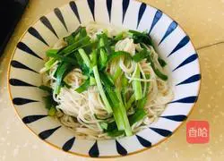 Illustration of how to make pickled cabbage and mutton noodles 10