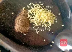 Illustration of how to make tripe and bean sprout soup 9