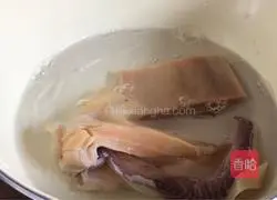 Lily Squid Soup Recipe Illustration 3