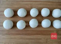 Illustration of how to make custard buns 13