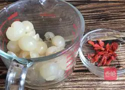 Illustration of how to make braised lamb chops with fresh longan 6