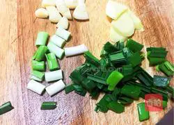 Illustration of how to make scallop and radish soup 3