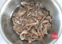 Illustration of how to make pig skin jelly 7