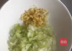 Illustration of how to make wontons 2