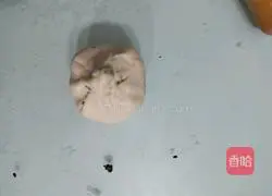 Illustration of how to make crispy cakes with crumbs 8