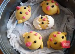 Illustration of how to make pumpkin chicken steamed buns 10