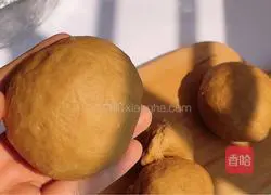 Illustration of how to make brown sugar steamed buns 6