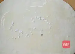 Illustration of how to make bean dregs rolls 4