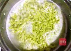 Green vegetables marinated Illustration of making noodles 25