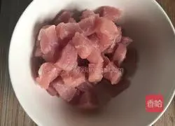 Pineapple Gulu Meat cooking illustration 2