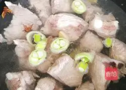 Illustration of how to make kelp and pork ribs soup 4