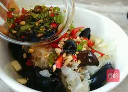 Illustration of how to make cold double ears 8