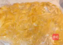 Illustration of how to make banana-flavored pancakes 3