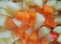 Illustration of how to make yam, parsley and beef cubes 3