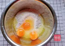 Illustration of how to make egg yogurt waffles 2