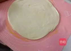 Illustration of how to make potatoes and stewed beans and pancakes in one pot 19