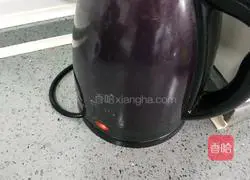 Illustration of how to make crucian carp and tofu soup 1