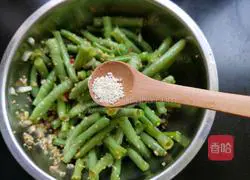 Illustration of how to make cold long beans 15