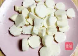 Illustration of how to make cranberry yam soup (strengthening the spleen and nourishing the skin) 3