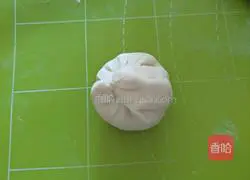 Illustration of how to make meat brown buns 13